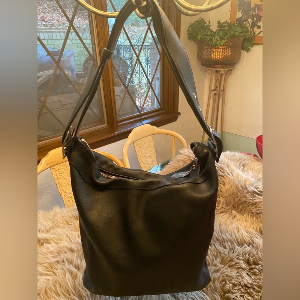 (EUC) VINTAGE COACH LEGACY SLIM HOBO BLACK SHOULDER NICKEL HANGTAG (EXCELLENT)